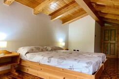 Alpenglow - Camera Soppalcata