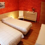 Zdjęcie Dolomiti Spring days 7=6, Pokój trzyosobowy