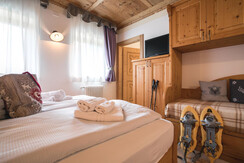 ciaspole_val_di_pejo_alpenrose