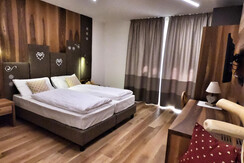 Camera Matrimoniale con parquet