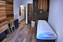 Camera Singola con parquet