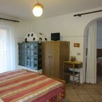  Photo of 4-bed room
