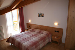 Stanza superior doppia con balcone