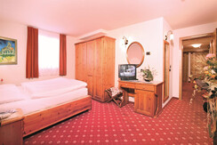 P 507 HOTEL DOLOMITI ROOM CLASSIC