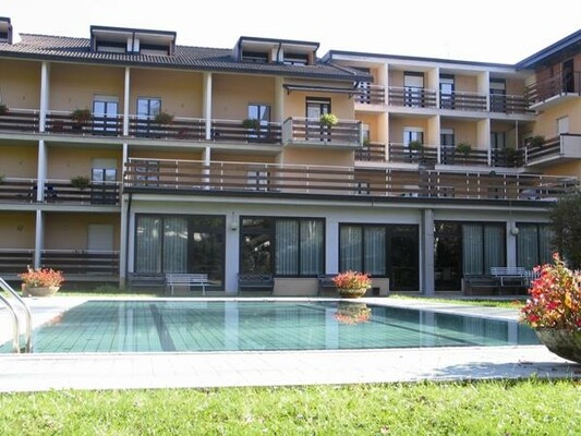 Hotel Dolomiti - piscina