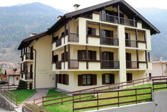 quadri_resicence_erika_strembo_val_rendena_trentin