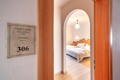 Hotel Europa Pera di Fassa camera matrimoniale