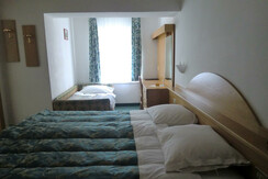 Camera matrimoniale con terzo letto