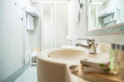 Camera Romantic Hotel Genzianella Ziano di Fiemme 