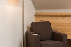 Hotel-Molveno-particolare stanza charme 3