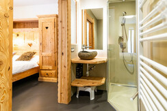 Stanza degli Specchi