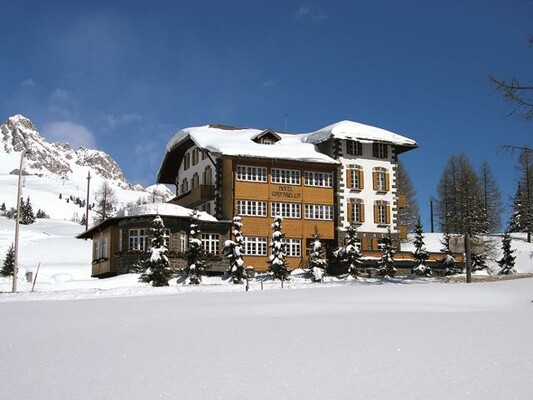 Hotel Costabella - Passo San Pellegrino - Val di Fassa - Winter