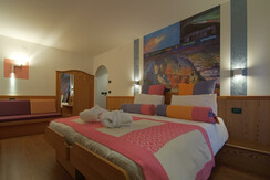 Hotel Isolabella Art Room