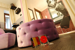 Hotel Isolabella Music Room