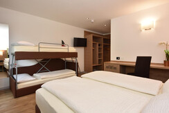 altra foto camera quadrupla con letto a castello