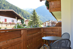 balcone camera familiare-comunicante