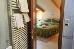 B0E01306-13F1-403C-A3A9-3A52F741B89C