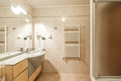 Standard quadrupla 4