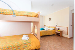 Camera quintupla Zodiaco