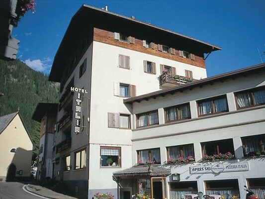 Hotel Italia - Canazei - Val di Fassa