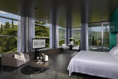 Executive Junior Suite 01