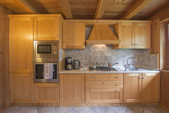 Mas de la Bolp, Val di Rabbi, Trentino, Anemone (1