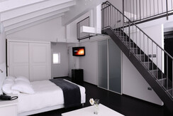 muu village-family room-Treppen