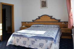 Hotel-Nes-Crepes-Pozza-di-Fassa-family