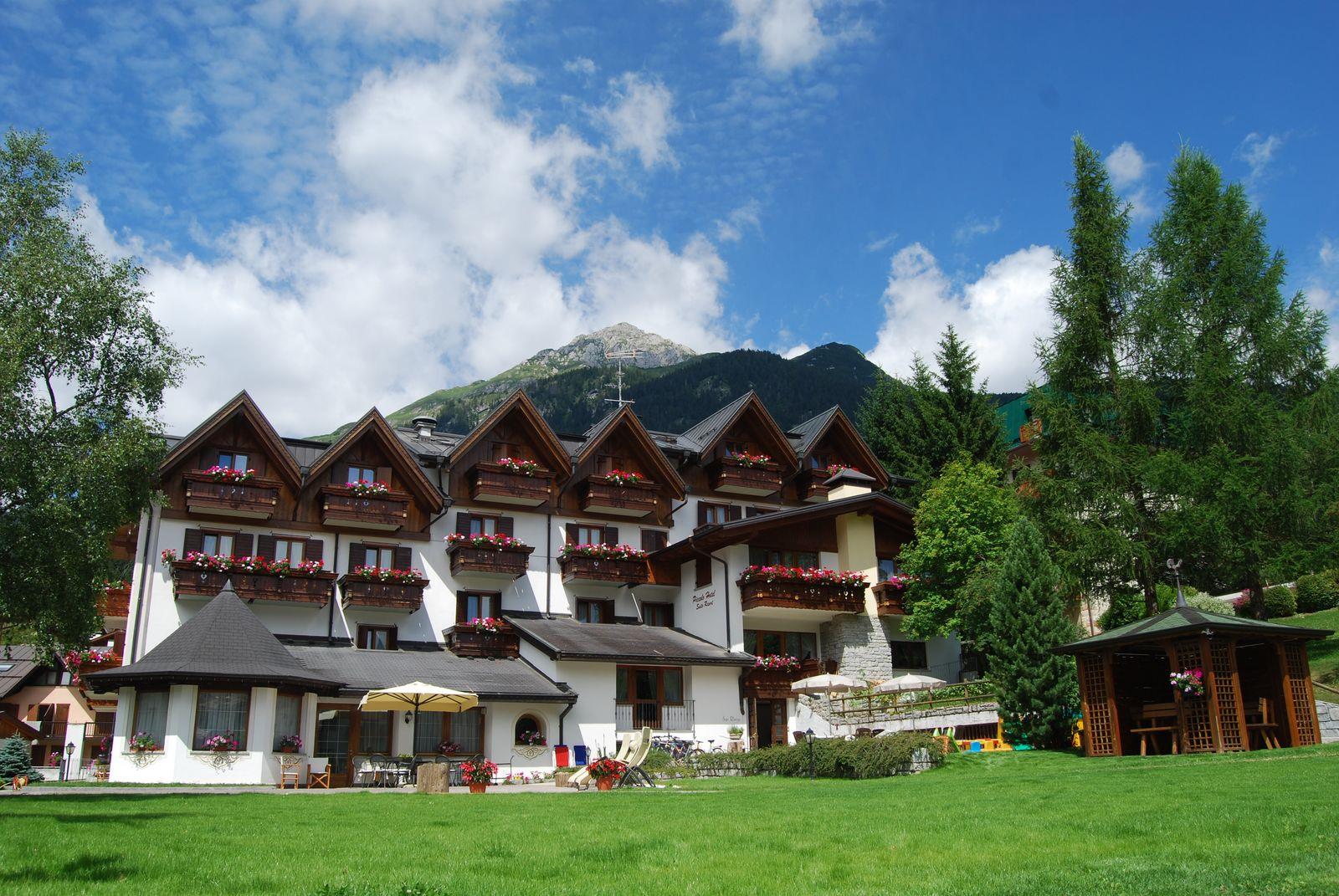 IL PICCOLO DOLOMITI RESORT**** Hotel a Andalo Trentino