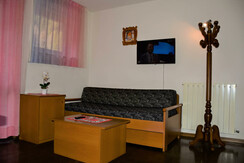 TRILO - Soggiorno con divano letto estraibile