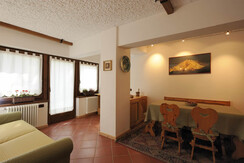 soggiorno con vetrata