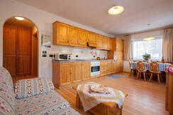 Residence-Cristina-Pozza_Botton-d-Oro (6)