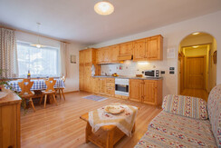 Residence-Cristina-Pozza_Giglio-Rosso (7)