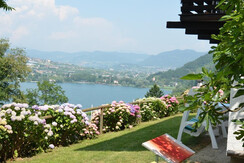 giardino vista lago estate