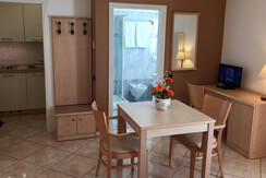 soggiorno camera Hotel Miralago Pergine Valsugana