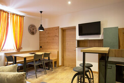 Livingroom in three-room suite/apartment