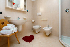 SERVIZI PRIVATI CON DOCCIA