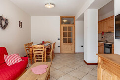 TRILOCALE CON 2 BAGNI cucina e zona giorno