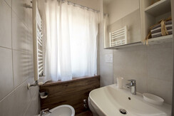 Trilocale con 2 camere da letto e 2 bagni