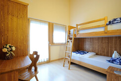 stanza letto a castello mansarda