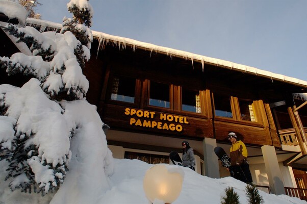 Entrata dell'Hotel d'inverno | © Sport Hotel Pampeago S.R.L.