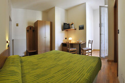 Camera matrimoniale comfort Villa Flora