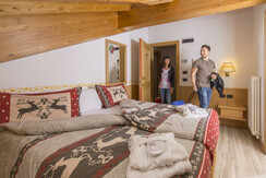 camera matrimoniale a canazei_camere a canazei_hot