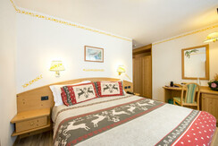 camera matrimoniale a canazei_camere a canazei_hot