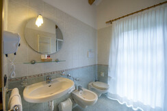 bagno camera singola a canazei_camere a canazei_ho