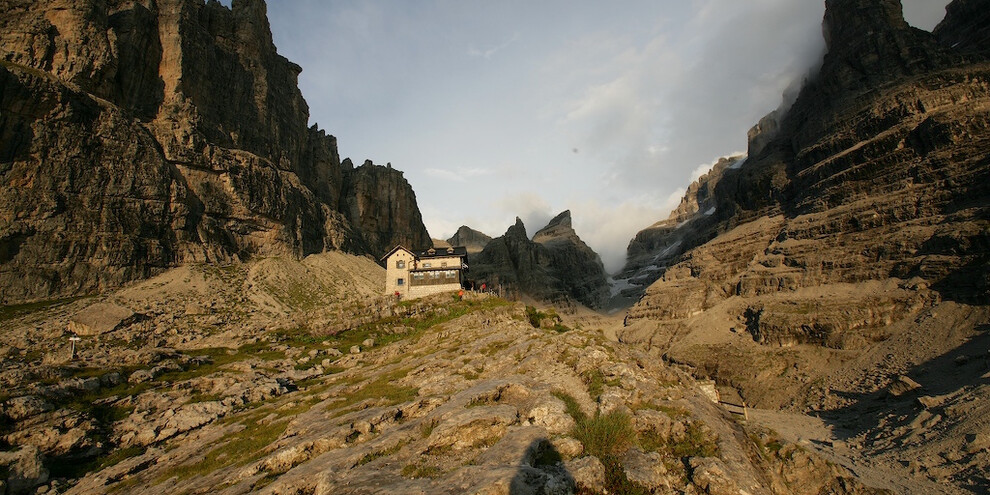 Traversata Passo Grostè - Rif. Tuckett – Rif. Brentei – Vallesinella