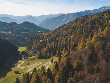 Dolomiti d'Autunno: Family Mountain Adventure