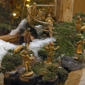 Tesero and its Christmas cribs