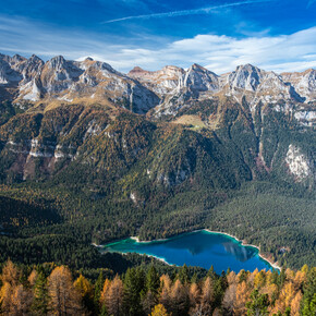 Die schönsten Herbstwanderungen am Wasser: Wenn die Trentiner Seen...