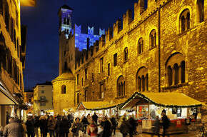 Mit dem Weihnachtsbus zu den schönsten Weihnachtsmärkten